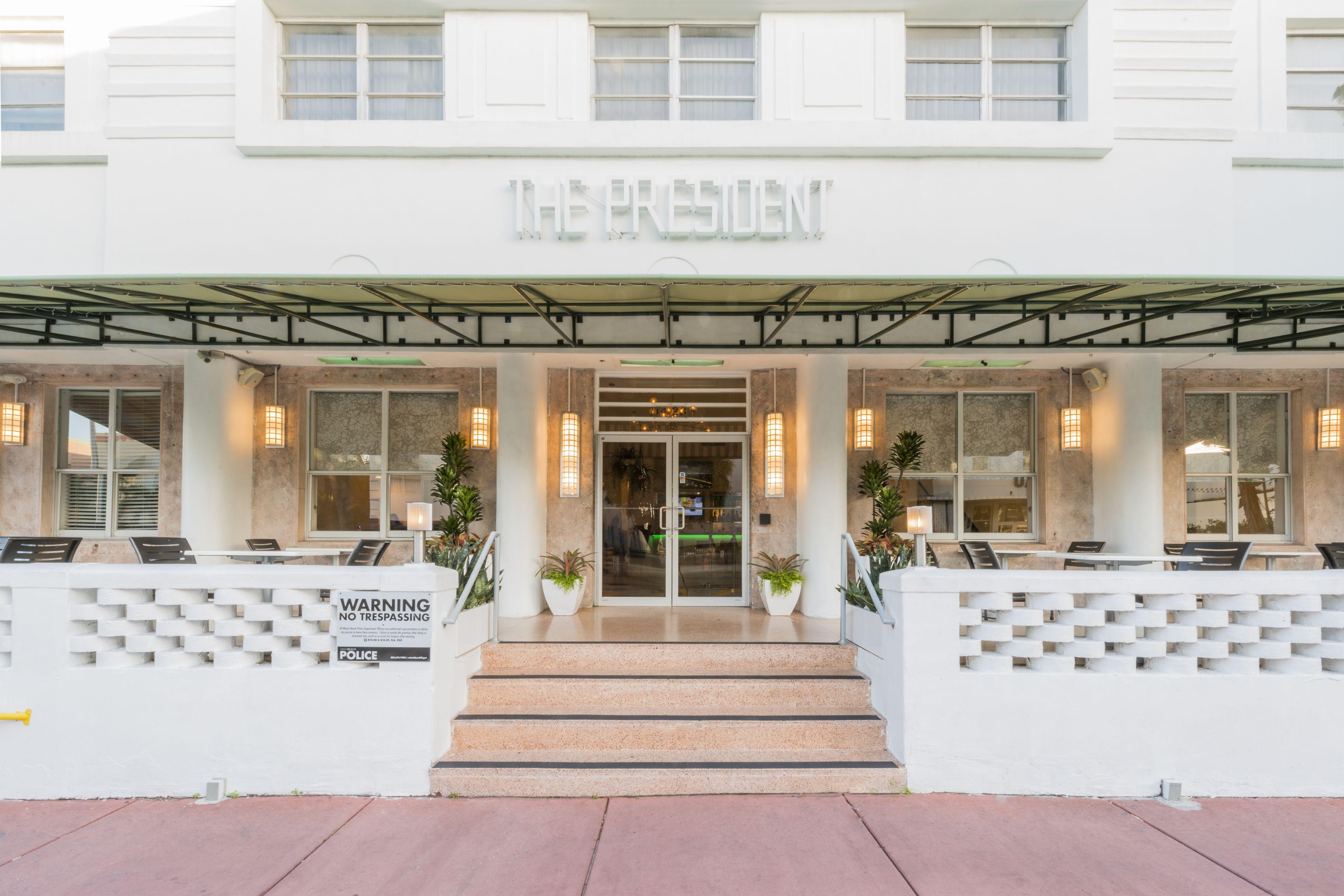 President Hotel Villa — Photos 1